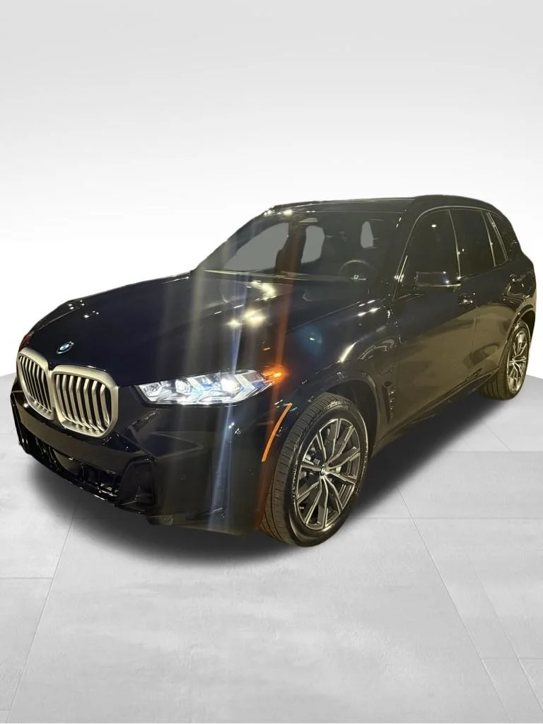 Used 2026 Black BMW xDrive50e image 2