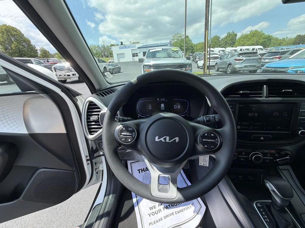 Used 2025 White Kia LX image 20