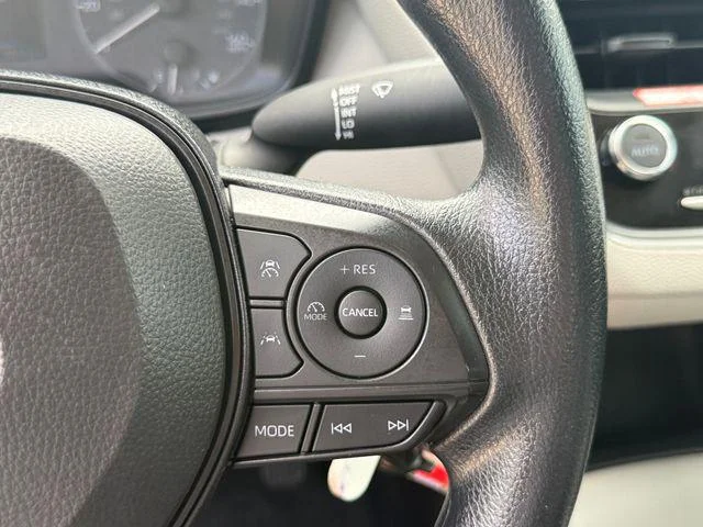 Certified Used 2025  Toyota LE image 45