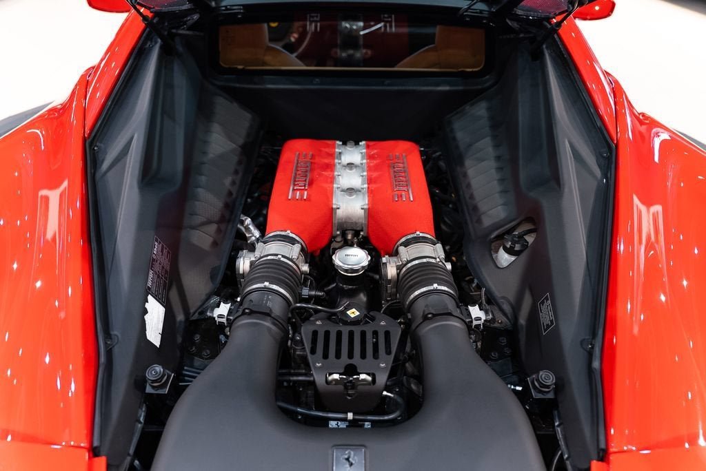 Used 2010 Rosso Corsa Ferrari Base image 18