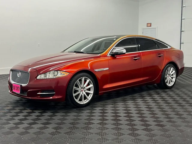 2014 Jaguar XJ Base w/ AWD