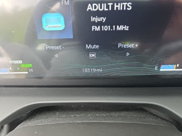 Used 2023 Baltic Gray Metallic Clearcoat Jeep  image 10