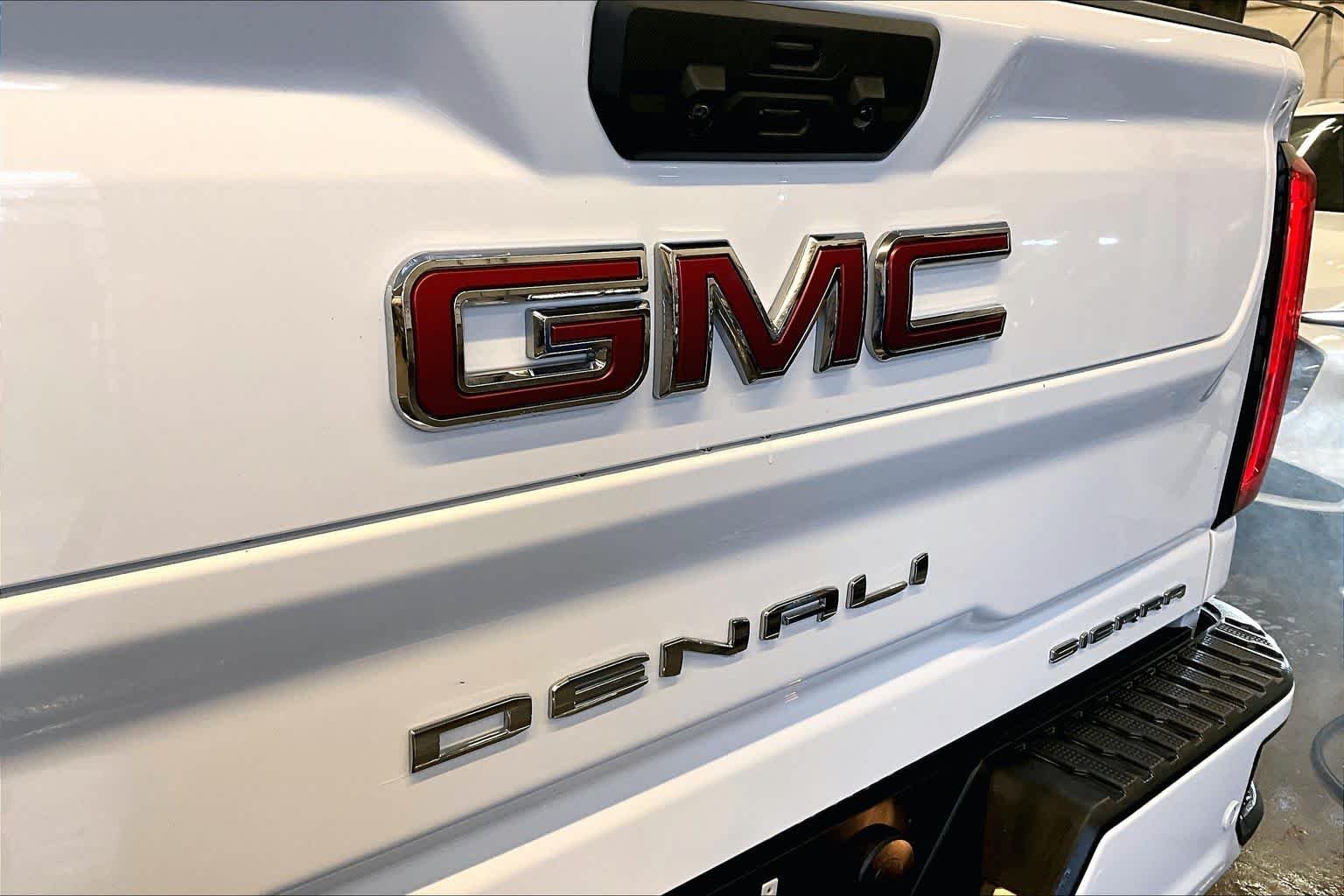 2022 GMC Sierra 3500 Denali HD Denali - Photo 51