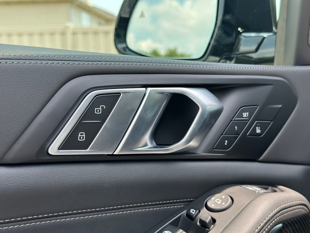 2026 BMW X5 M60i - Photo 19