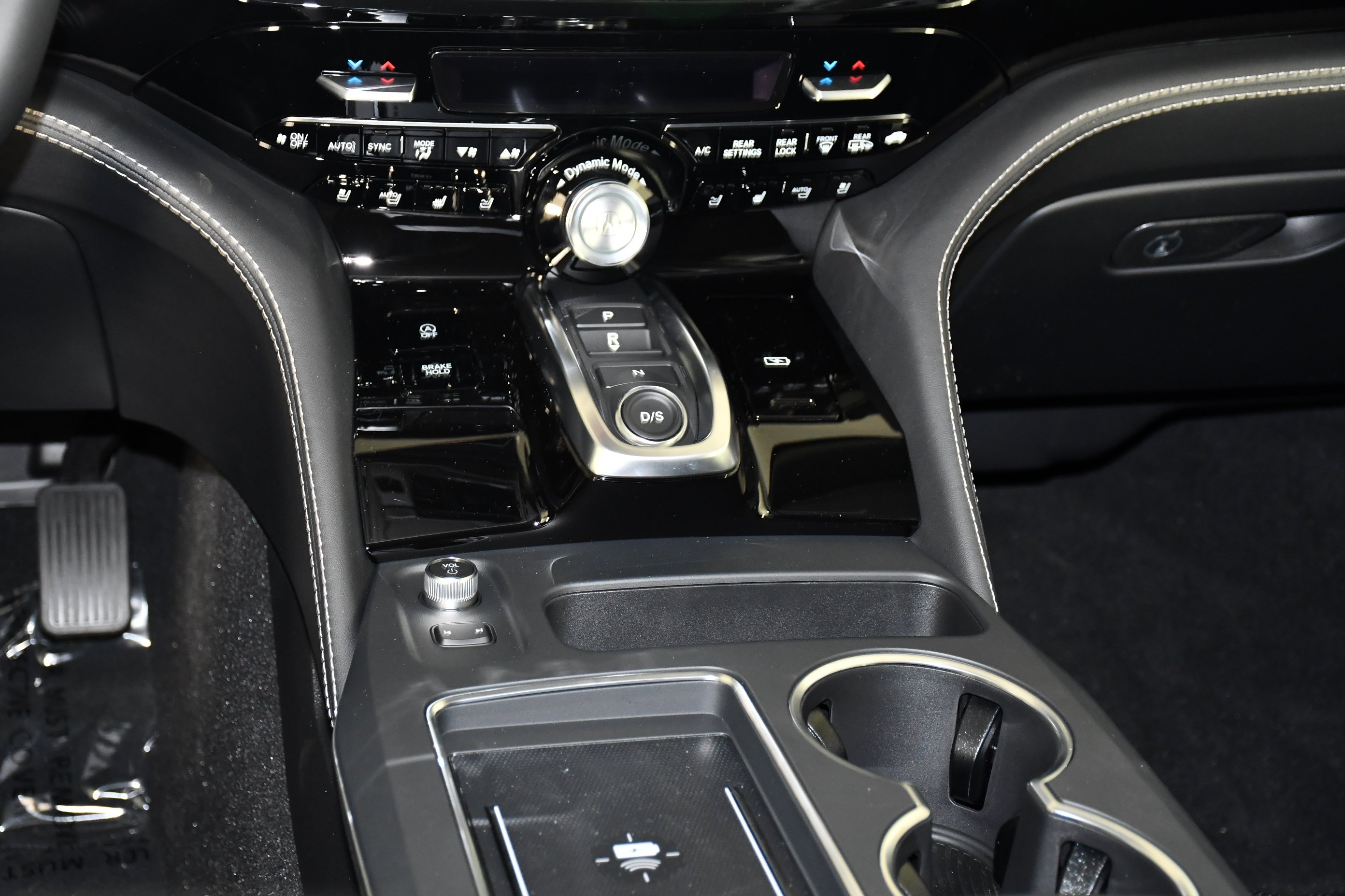 New 2026 Majestic Black Pearl Acura w/Advance Package image 13
