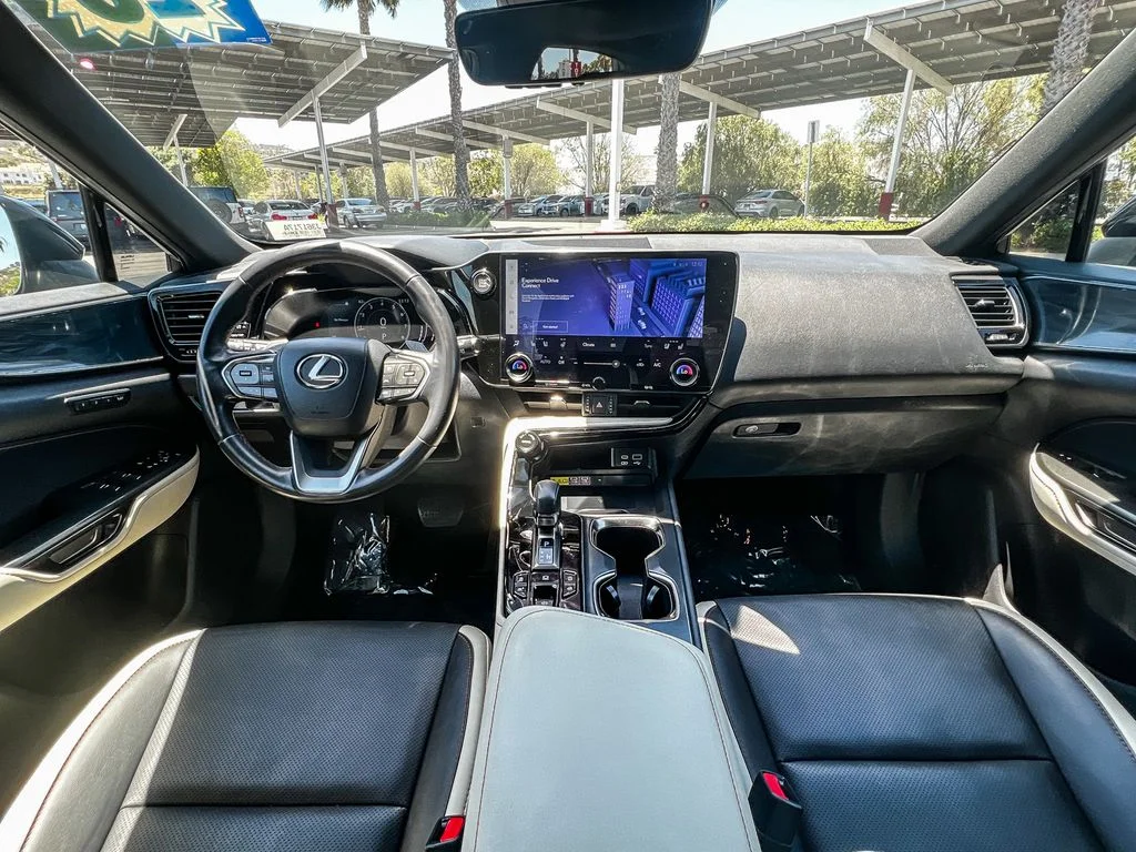 Used 2023 Black Lexus 350 Premium image 11