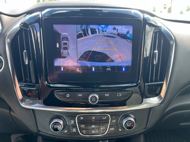 Used 2023 IRIDESCENT PEARL TRICOAT Chevrolet LT Cloth image 9