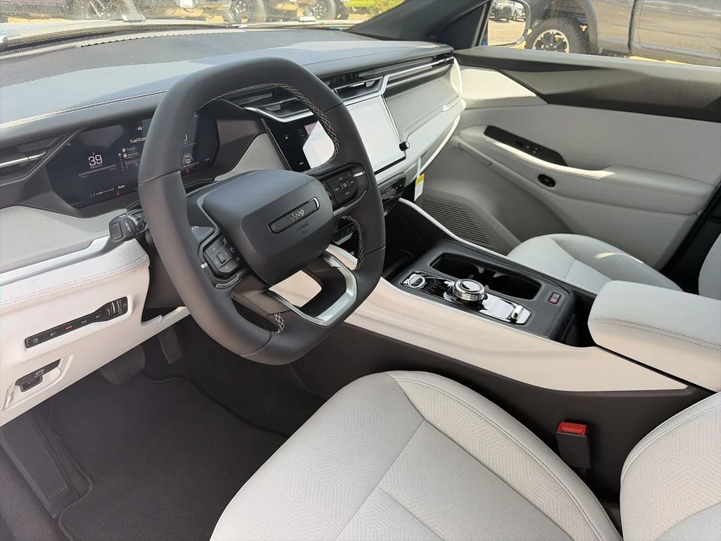 New 2026 Hydro Blue Pearlcoat Jeep Laredo image 10