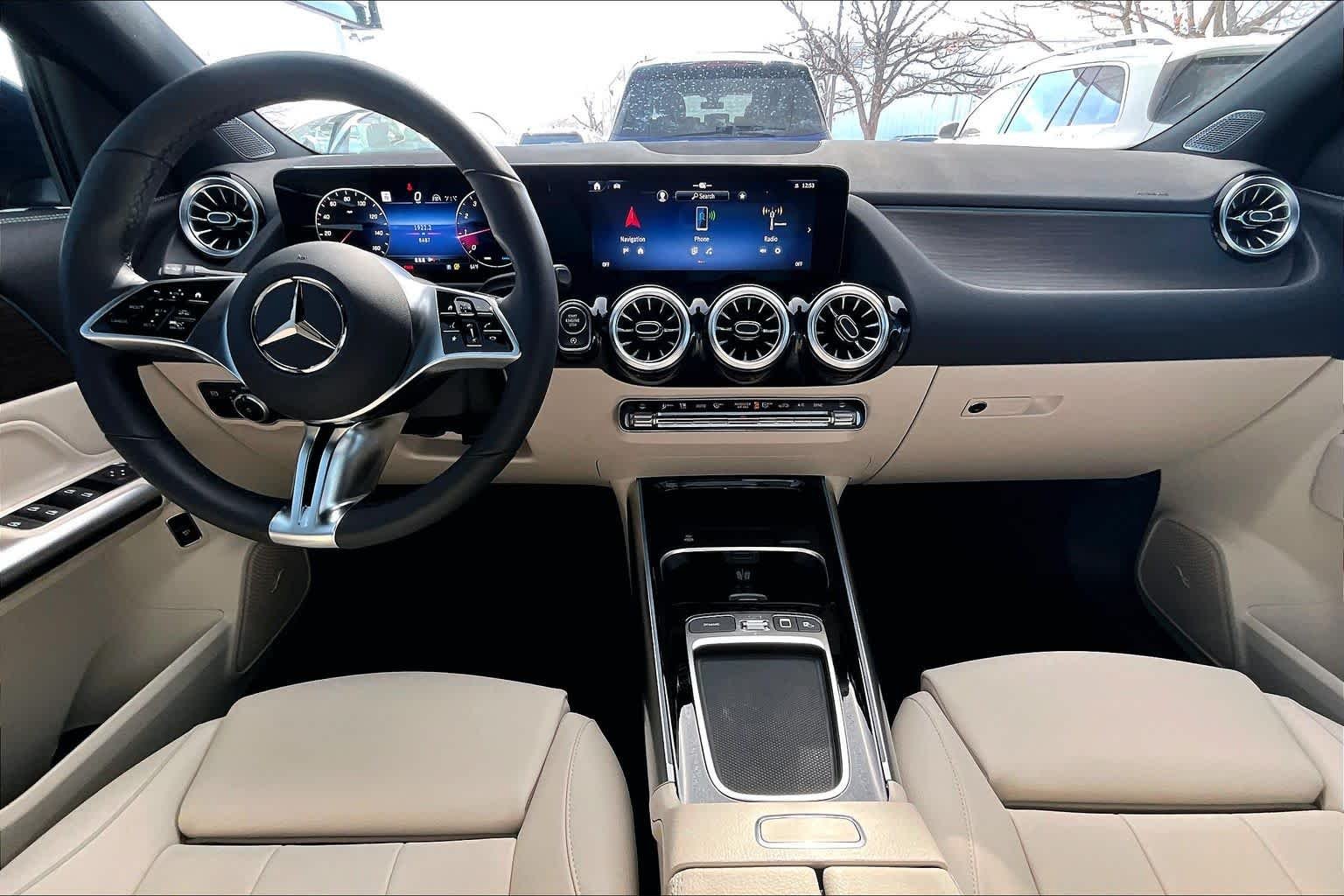 2025 Mercedes-Benz GLA GLA250 - Photo 16
