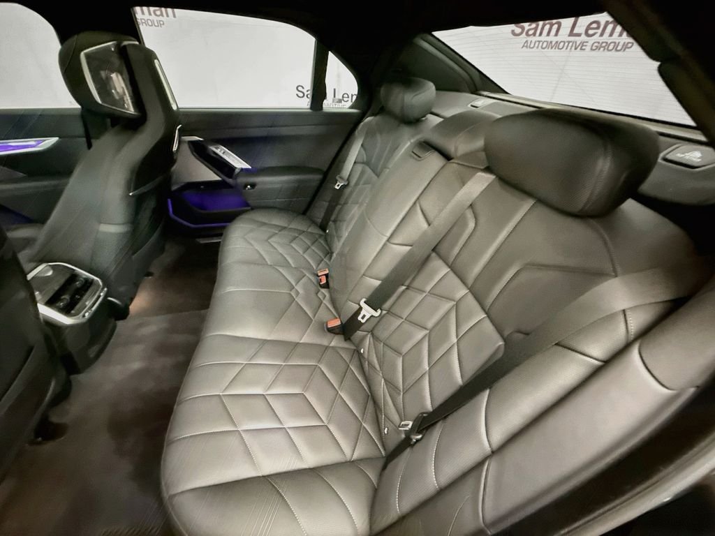 Used 2025 Black BMW 760i xDrive image 26