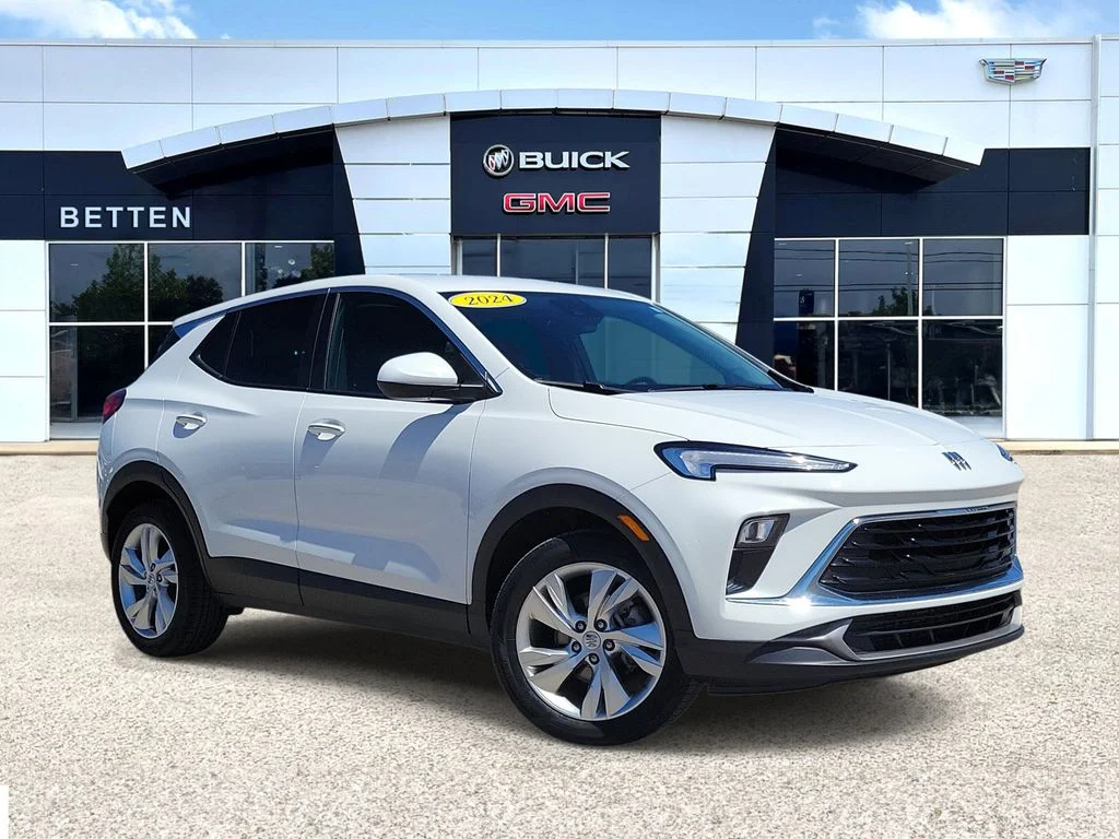 Used 2024 White Buick Preferred image 1