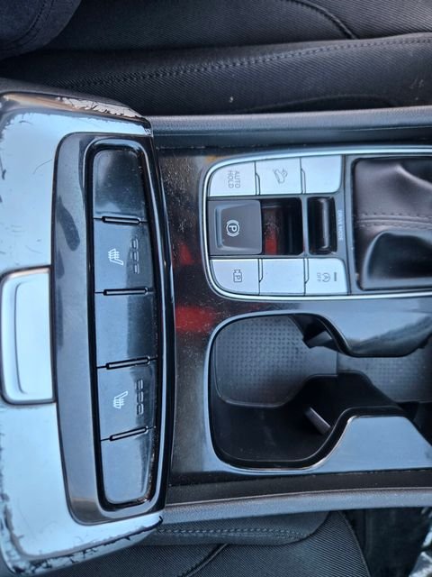 Certified Used 2022 Blue Hyundai SEL image 16