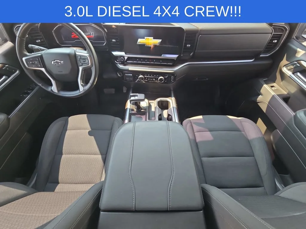 Used 2025 Summit White Chevrolet RST image 21