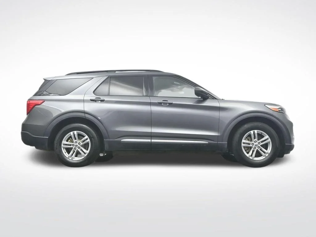 Used 2022 Carbonized Gray Metallic Ford XLT image 35