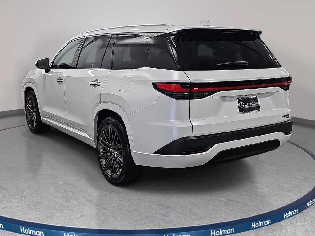 New 2026 Wind Chill Pearl Lexus LUXURY AWD image 7