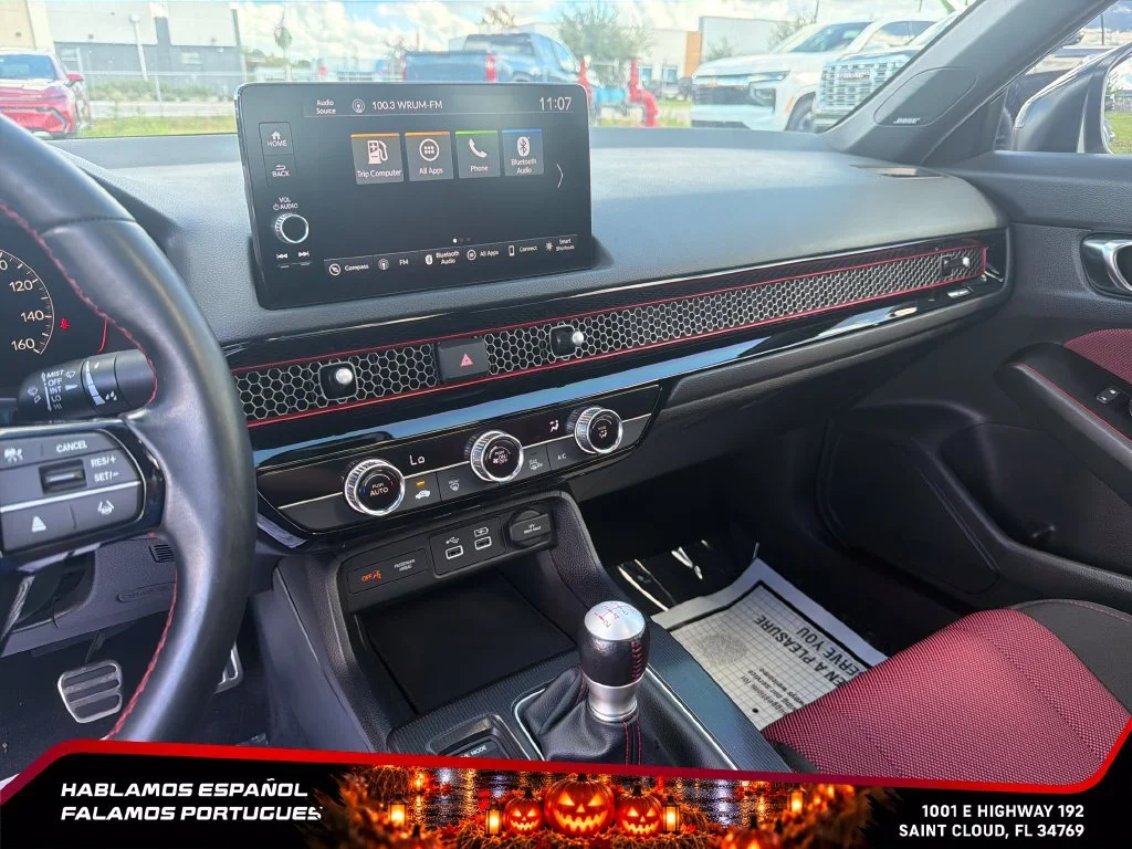 Used 2024 Gray Honda Sedan image 19