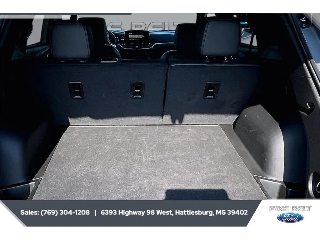 Used 2025 Sterling Gray Metallic Chevrolet RS image 21