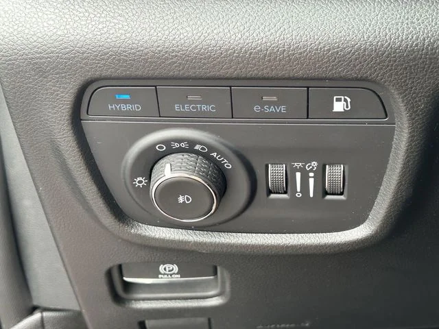 Used 2024 Red Jeep Summit 4xe image 29