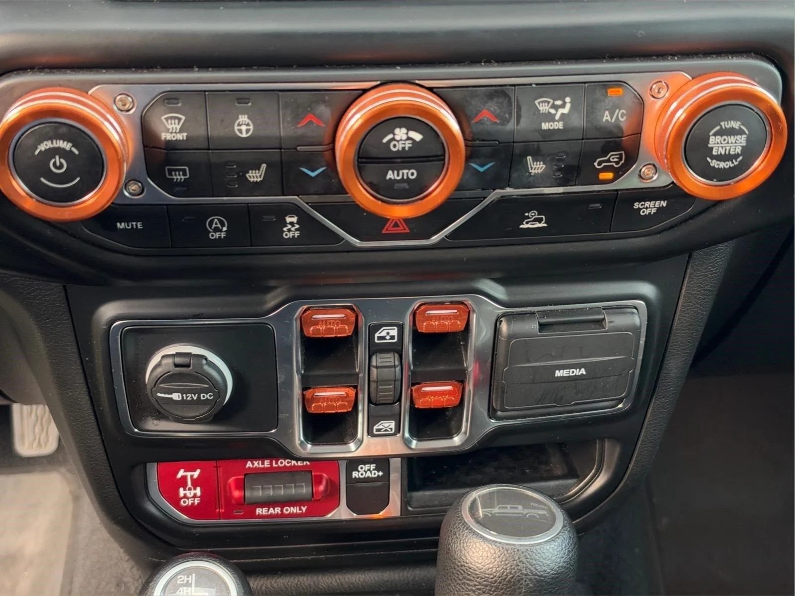 Used 2022 Sting-Gray Clearcoat Jeep Mojave image 27