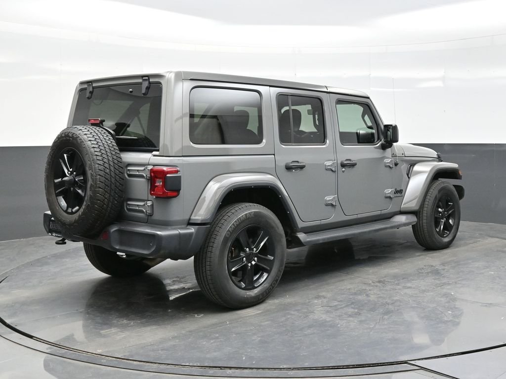 Used 2023 Gray Jeep Altitude image 7