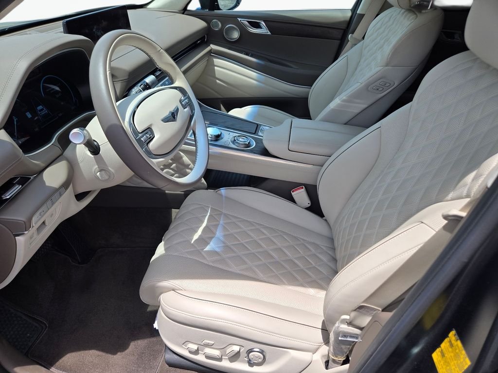 Used 2024 Green Genesis Prestige Signature image 15
