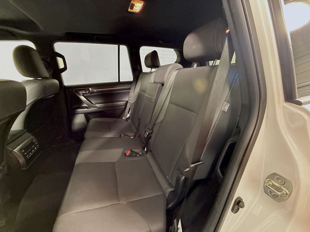 Used 2022 Starfire Pearl Lexus Base image 24