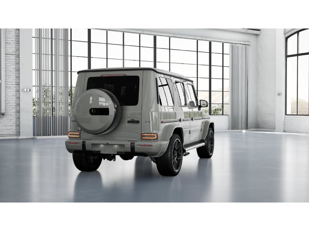 New 2027 MANUFAKTUR Arabian Grey Non- Metallic Mercedes-AMG AMG® G 63 SUV image 63