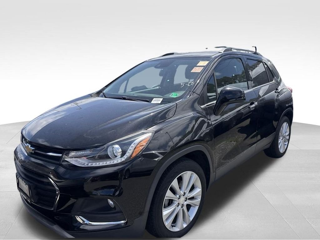 Used 2018 Black Chevrolet Premier image 4
