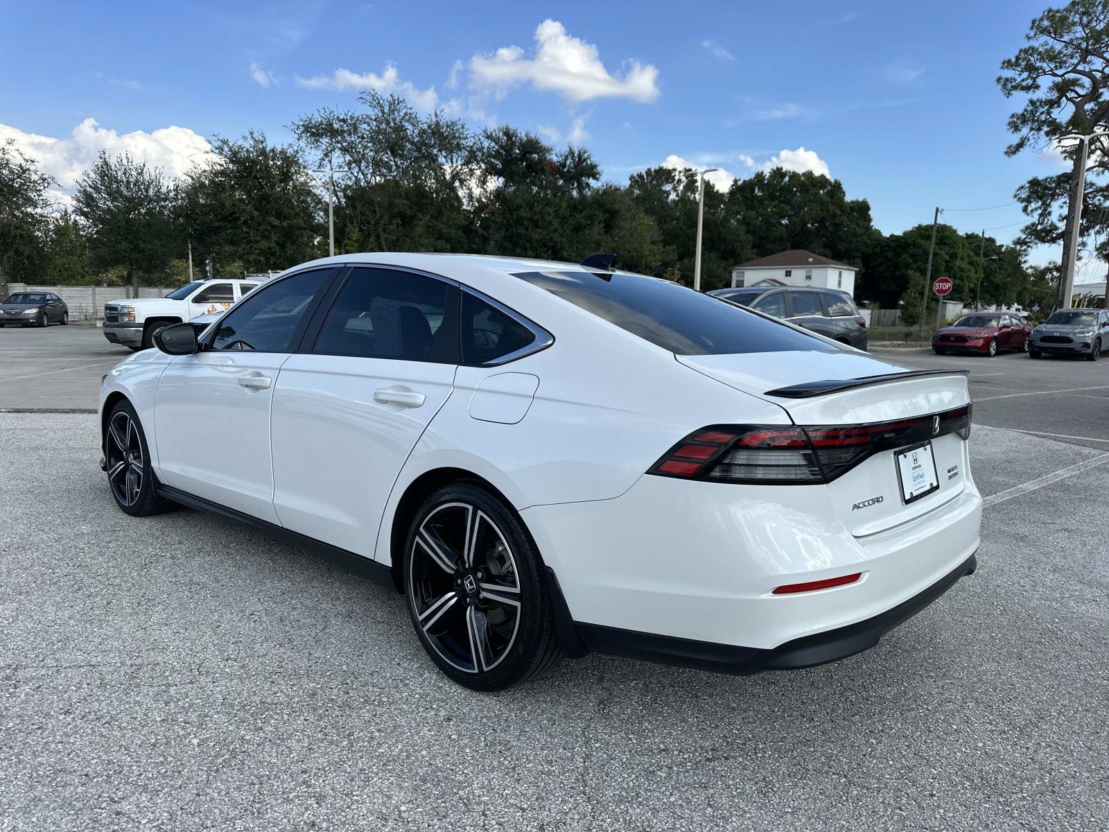 2023 Honda Accord Hybrid Sport photo 3