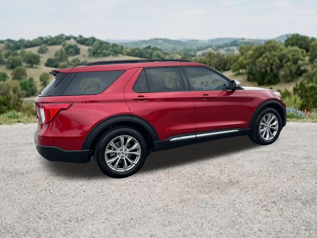 Used 2024 Red Ford XLT image 11