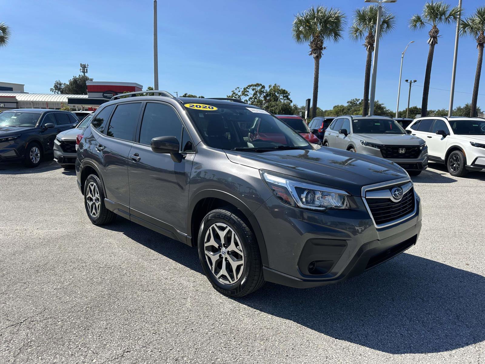 2020 Subaru Forester Premium photo 4