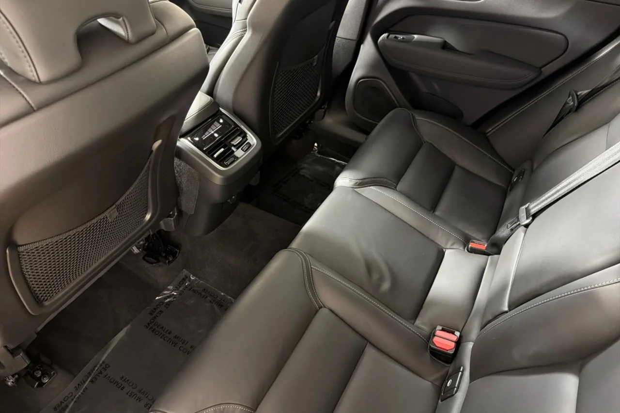 Used 2026 BLACK Volvo Ultra image 11