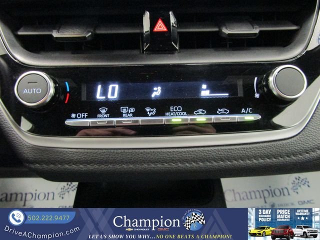 Used 2024  Toyota SE image 28