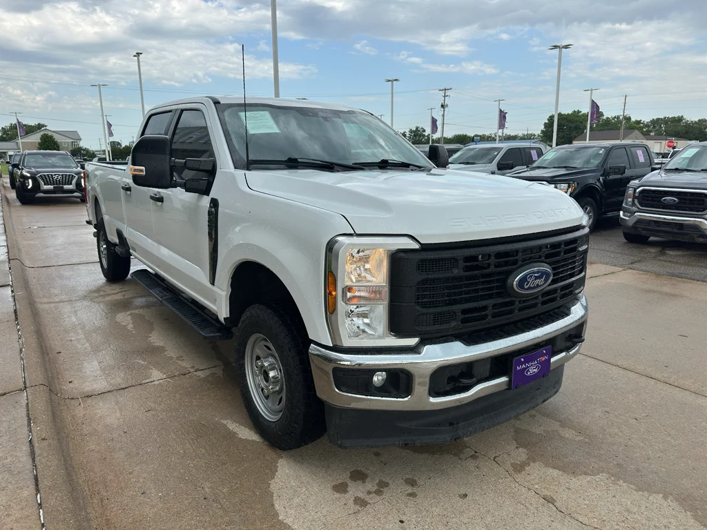 Used 2024 Oxford White Ford XL image 2
