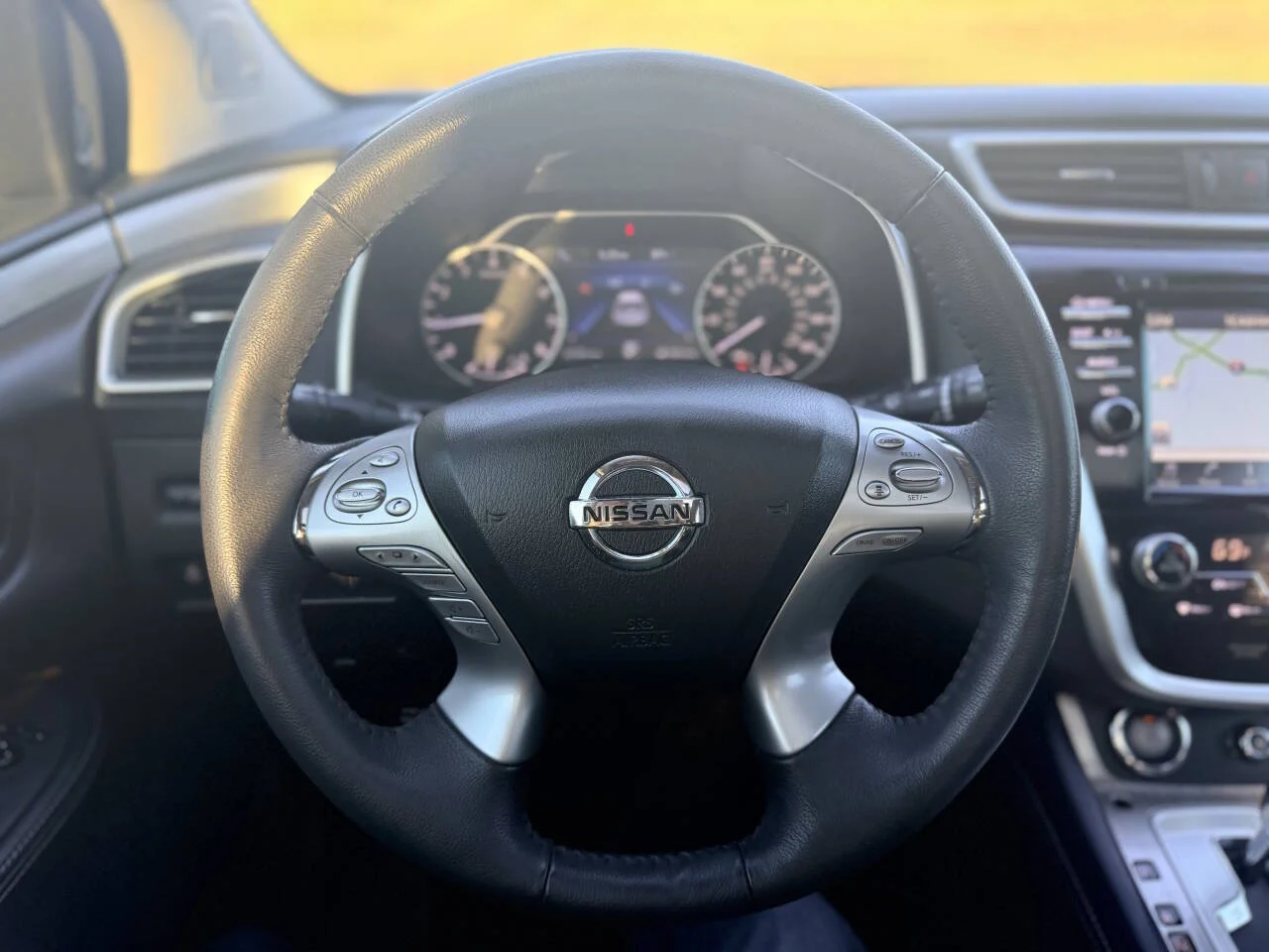 Used 2017 Gray Nissan Platinum 4dr SUV image 19