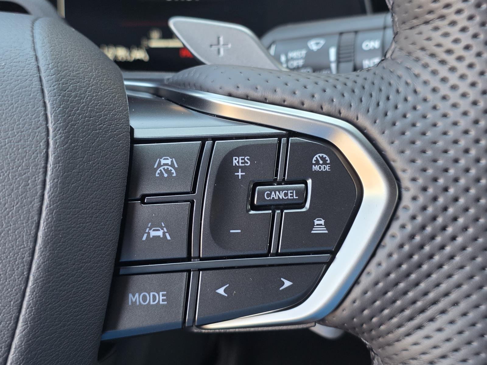 New 2026 Wind Chill Pearl Lexus TX 500h F SPORT PERFORMANCE PREMIUM AWD image 32