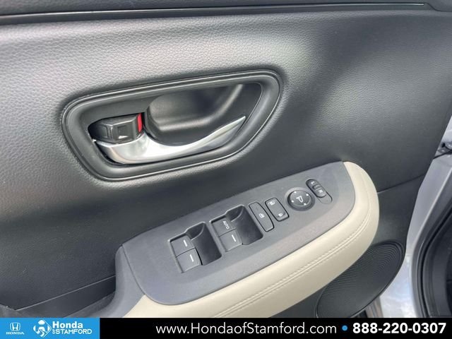 Certified Used 2024 Lunar Silver Metallic Honda LX image 16