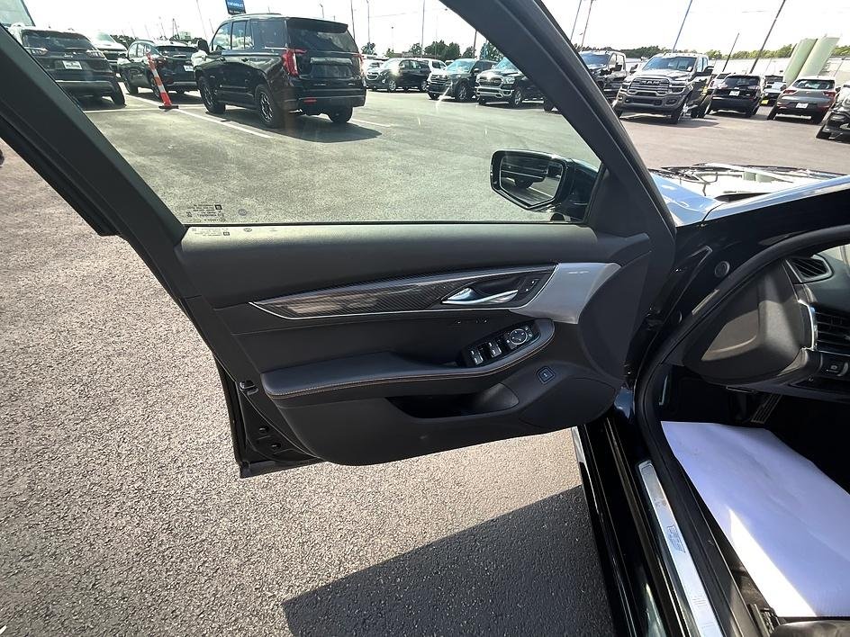 Used 2023 Black Cadillac Sport image 12