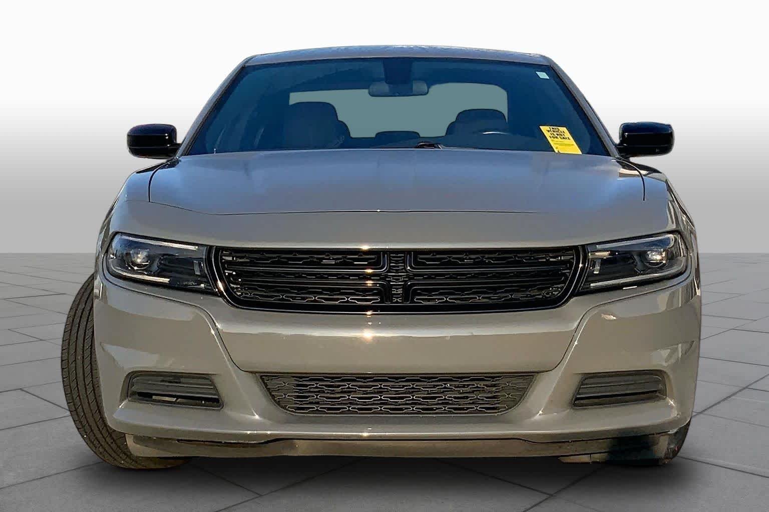 Used 2023 Destroyer Gray Clearcoat Dodge SXT image 4