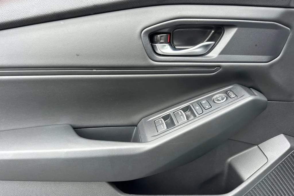 2023 Honda Accord EX - Photo 11