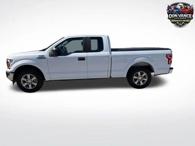 Used 2018 White Ford XL image 2