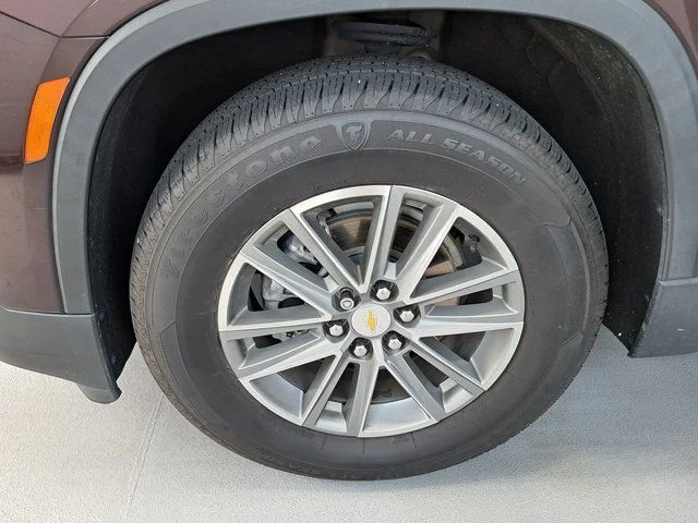 Used 2022 Red Chevrolet LT image 33