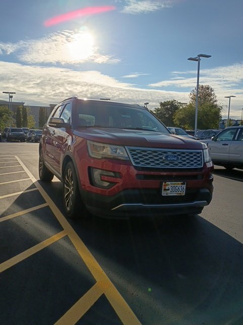 Used 2016 Red Ford Platinum image 1