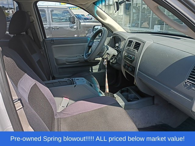 Used 2006 Silver Dodge SLT image 14