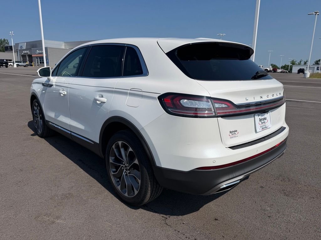 Used 2023 White Lincoln Reserve image 7