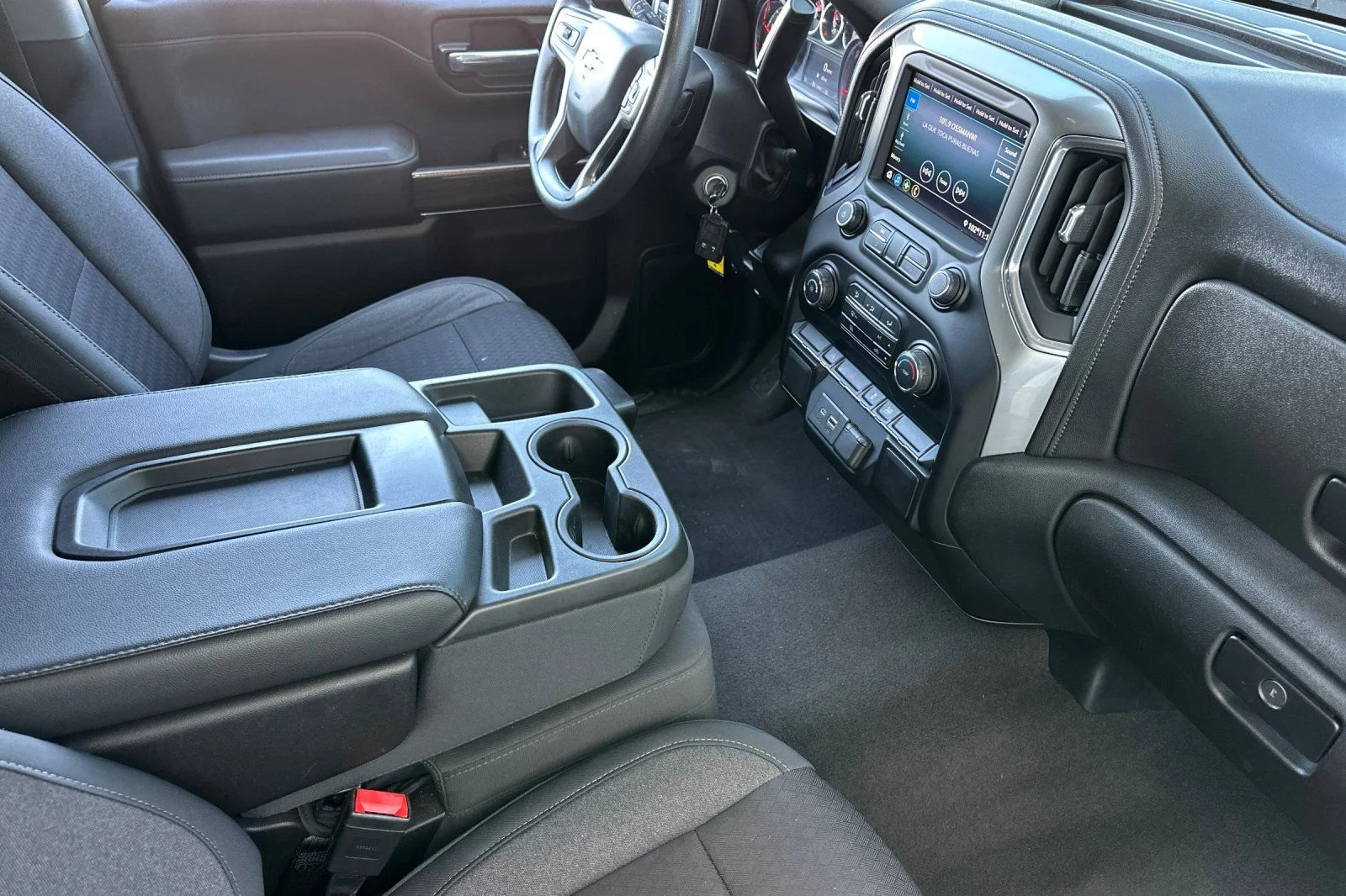 Used 2020 Gray Chevrolet LT image 15