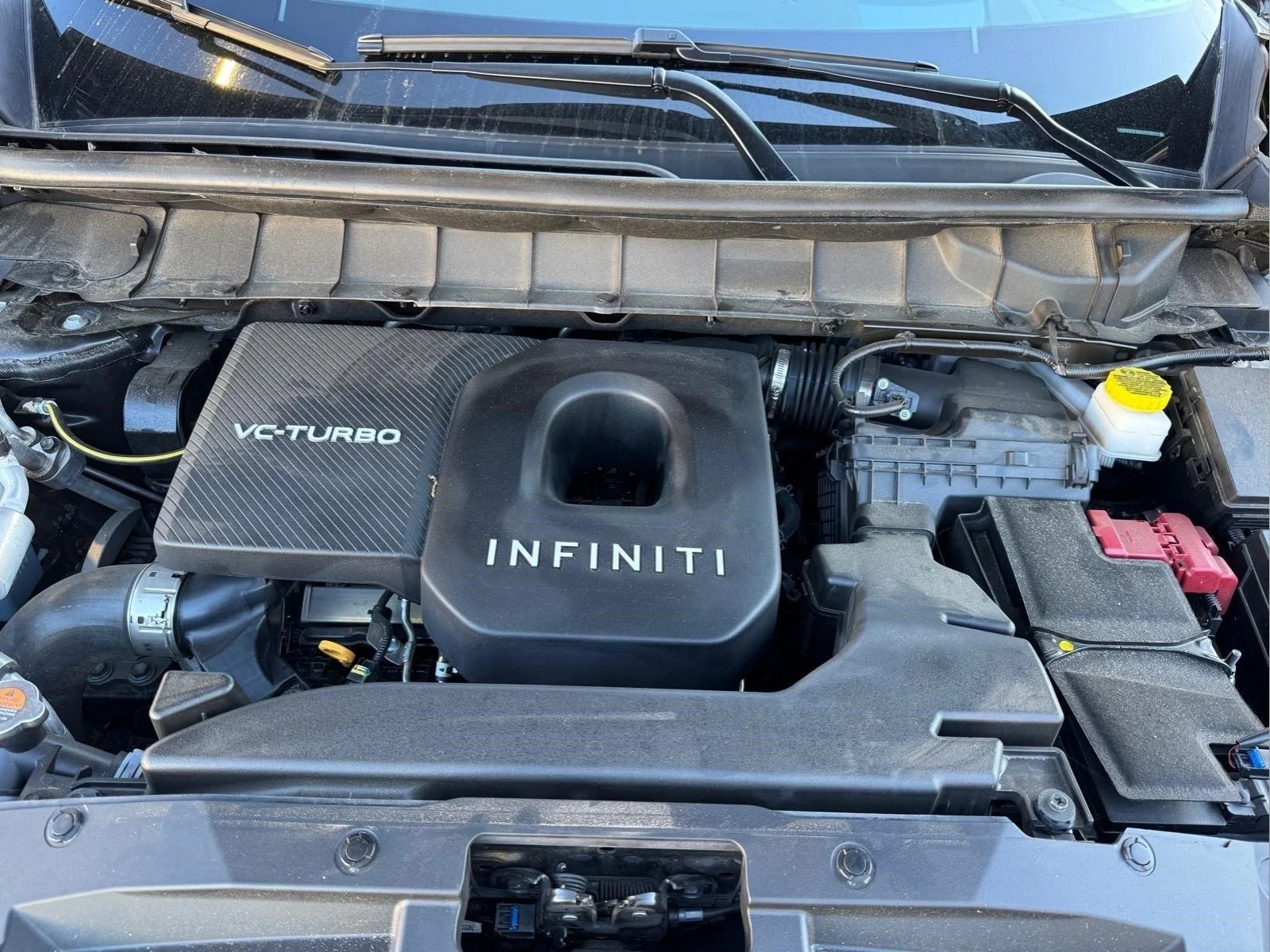 Used 2025 Graphite Shadow INFINITI LUXE image 9