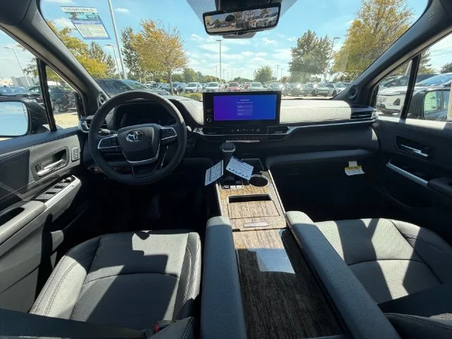New 2026 Midnight Black Metallic Toyota Platinum image 20