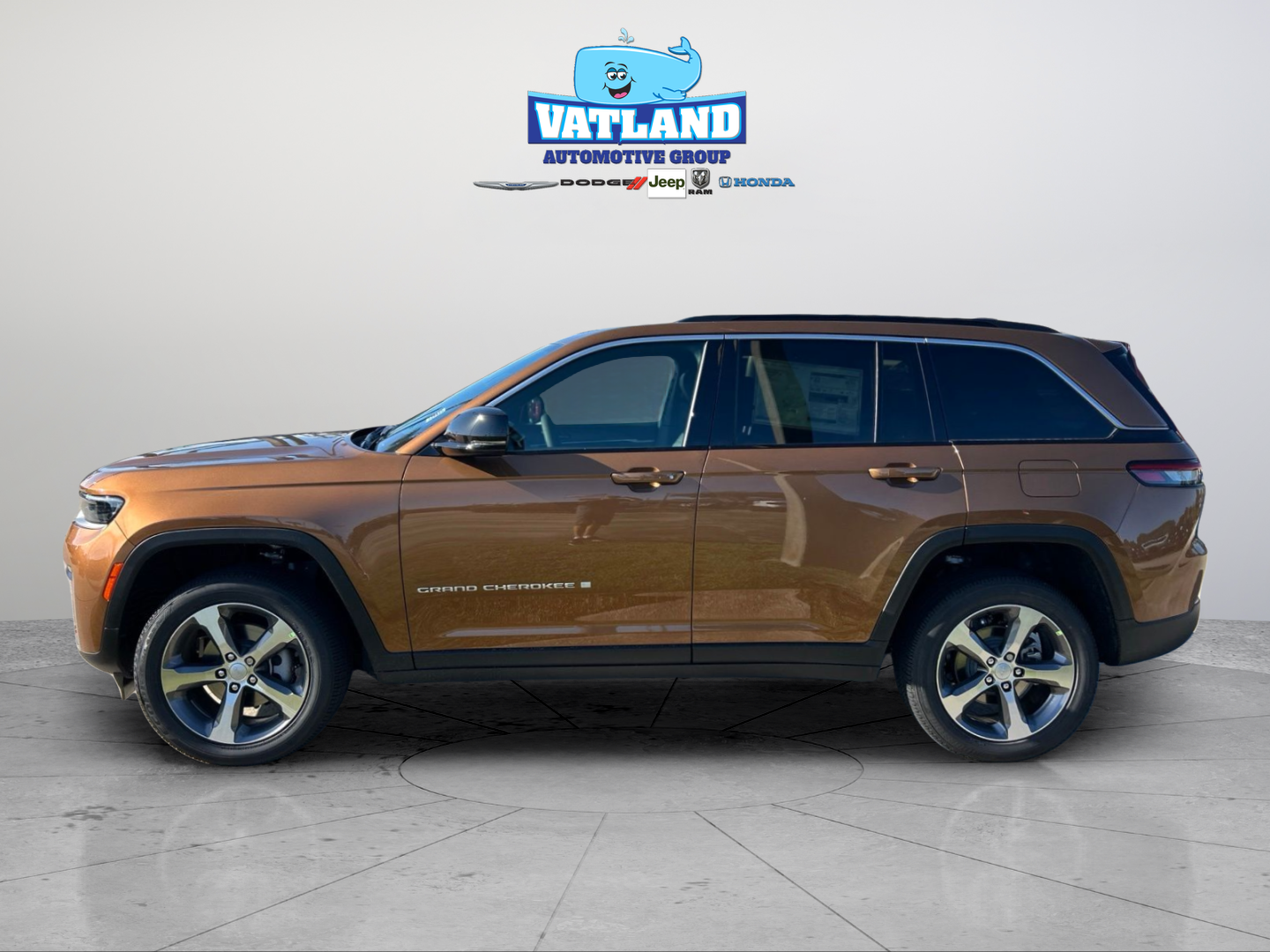 New 2026 Copper Shino Metallic Clear-Coat Exterior Paint Jeep Limited image 2