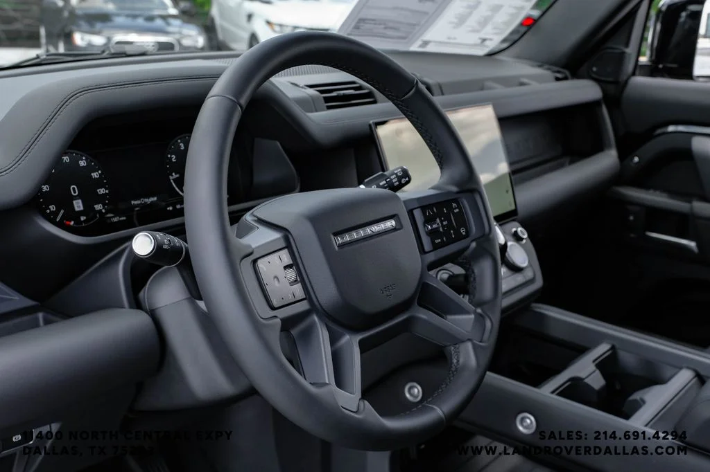 Used 2026 Black Land Rover S image 17